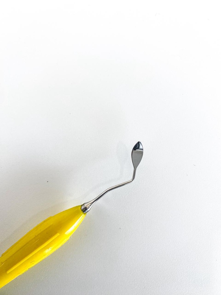 ESPÁTULA PARA COMPOSITE DE MANGO SILICONADO AMARILLO